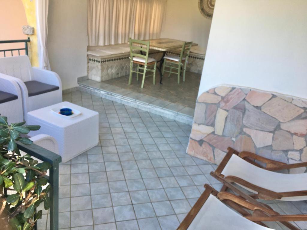 Casa Fiore Сан Теодоро Екстериор снимка